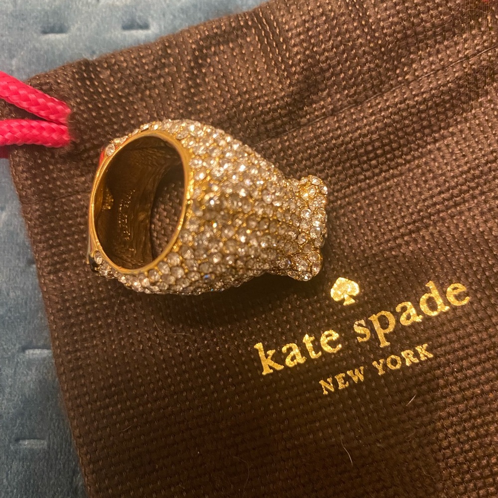 Kate Spade Rare gold and Cyrstal polar bear ring size 8🥳🥳❌ - Picture 5 of 6